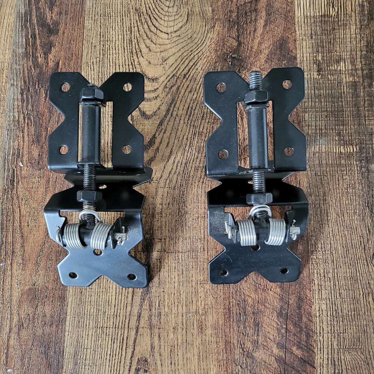 Small Hinge